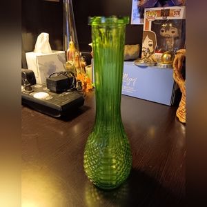 BRODY VASE